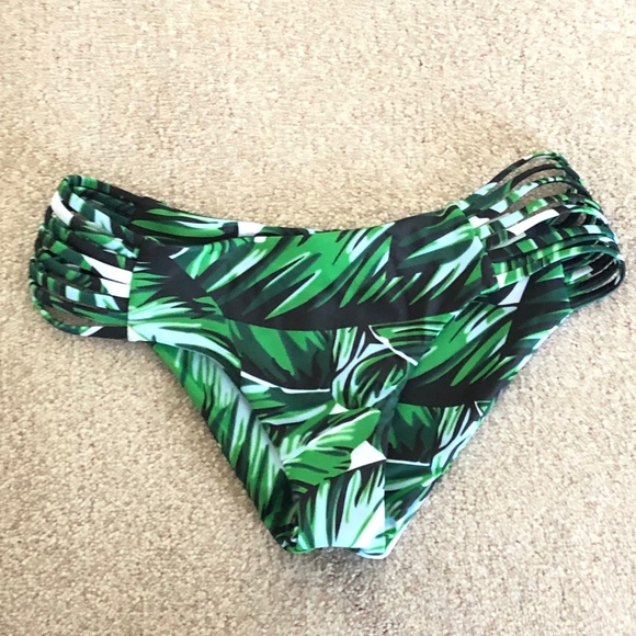 Tropical Leaf Print Caged Bikini Bottom - Picture 4 of 5